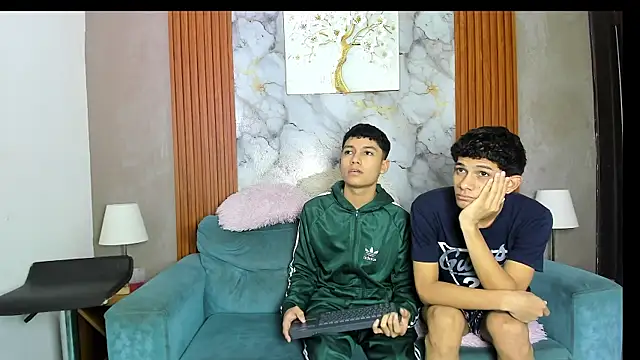 AVENGER BOYS2026 online show from July 3, 7:20 pm