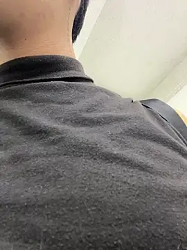 Iamcami  online show from March 11, 6:47 pm