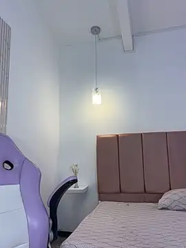 Iamcami  online show from March 23, 7:29 pm