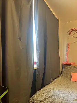 Snapshot of Adele_Shy_ chatting on February 26, 6:12 am Adele Shy online show from February 26, 6:12 am