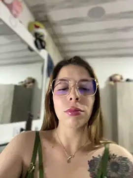 NatalyPinky online show from May 16, 12:07 am