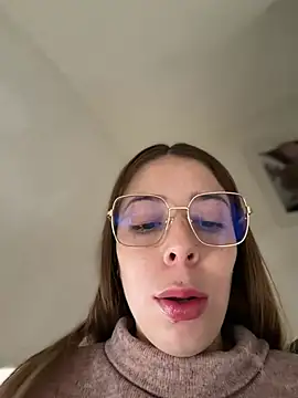 NatalyPinky online show from June 13, 4:49 pm