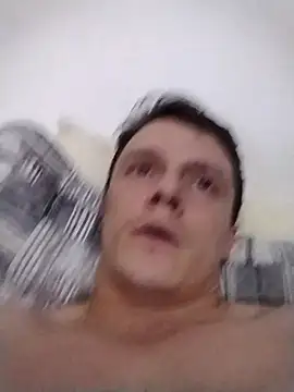 RAFAELQUINTEROSCAVALHEI online show from February 3, 1:37 am