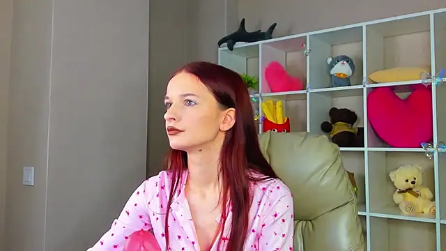 Snapshot of Alicia_Adammss chatting on February 1, 12:20 am Alicia Adammss online show from February 1, 12:20 am