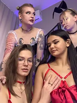 DriveThruDolls online show from March 29, 10:37 am