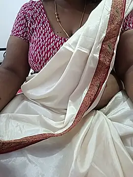Snapshot of Kalaitamil01 chatting on July 19, 6:39 am Kalaitamil01 online show from July 19, 6:39 am
