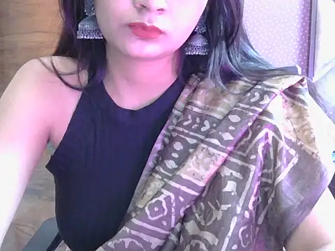 Snapshot of sweet_riyaaa chatting on June 18, 4:35 am sweet riyaaa online show from June 18, 4:35 am