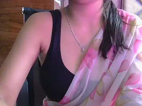 Snapshot of sweet_riyaaa chatting on July 22, 3:42 am sweet riyaaa online show from July 22, 3:42 am