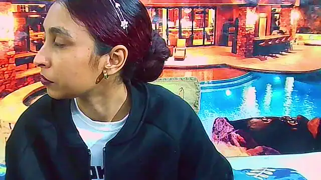 IndianSexyButt online show from June 13, 5:27 am