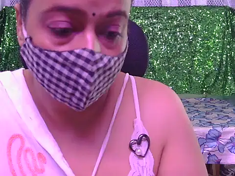 Snapshot of sweet-Soniyaa chatting on January 9, 4:48 am sweet-Soniyaa online show from January 9, 4:48 am