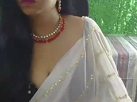 Snapshot of sweet-Soniyaa chatting on January 18, 5:11 am sweet-Soniyaa online show from January 18, 5:11 am