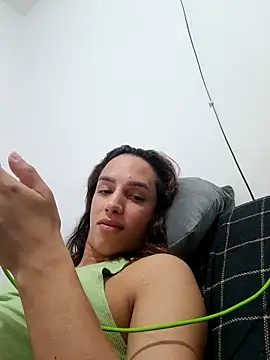 Snapshot of ofjuliaa chatting on March 24, 12:26 am ofjuliaa online show from March 24, 12:26 am