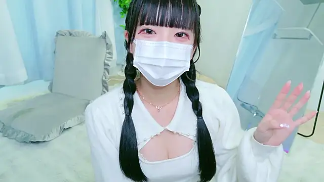 Snapshot of Nonn_chan chatting on April 6, 5:41 am Nonn chan online show from April 6, 5:41 am