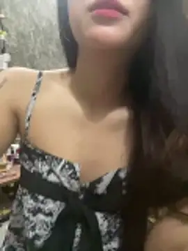 Snapshot of Jasmine-122 chatting on February 6, 8:51 am Jasmine-122 online show from February 6, 8:51 am