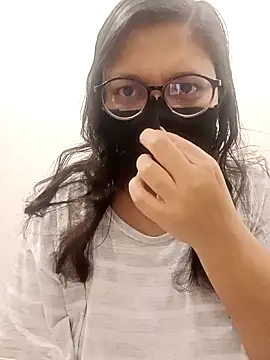 Snapshot of piryasharma005 chatting on February 16, 4:52 am piryasharma005 online show from February 16, 4:52 am