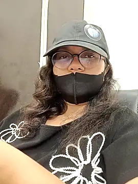 Snapshot of piryasharma005 chatting on February 16, 5:09 pm piryasharma005 online show from February 16, 5:09 pm