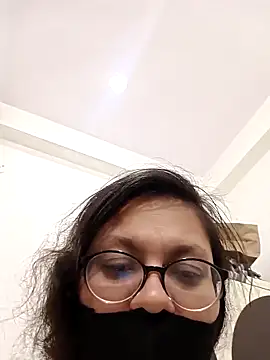 Snapshot of piryasharma005 chatting on March 3, 8:04 pm piryasharma005 online show from March 3, 8:04 pm