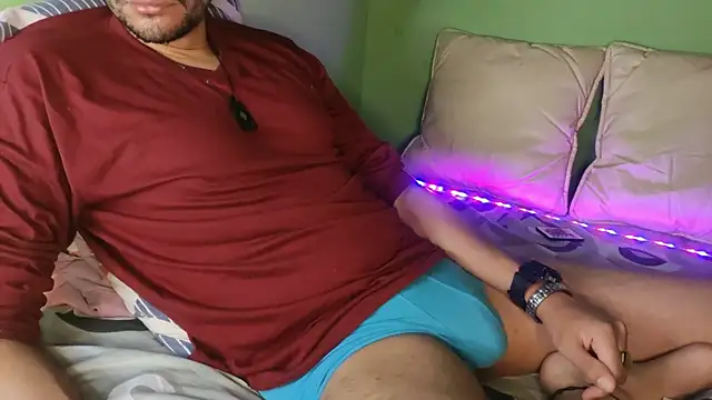 Taylor Blaze94 online show from March 14, 1:23 am