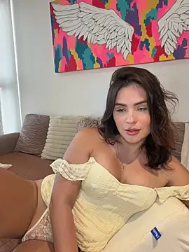 Snapshot of SofiaGomez444 chatting on April 6, 4:52 pm SofiaGomez444 online show from April 6, 4:52 pm