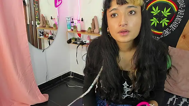 MeowMota  online show from May 21, 6:04 pm