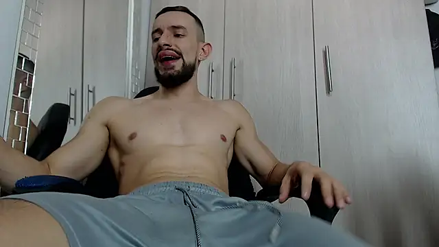 Nash fit18 online show from March 2, 9:54 pm