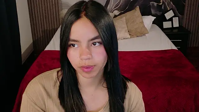 Snapshot of SofiaMante_ chatting on February 11, 9:42 pm SofiaMante online show from February 11, 9:42 pm