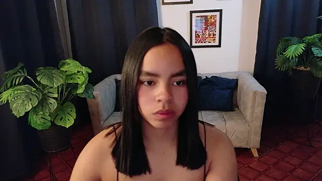 Snapshot of SofiaMante_ chatting on March 4, 9:10 pm SofiaMante online show from March 4, 9:10 pm