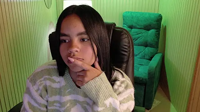 Snapshot of SofiaMante_ chatting on March 25, 9:21 pm SofiaMante online show from March 25, 9:21 pm