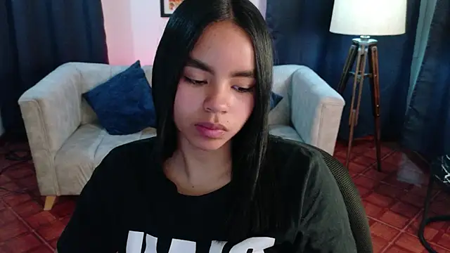 Snapshot of SofiaMante_ chatting on April 11, 8:02 pm SofiaMante online show from April 11, 8:02 pm
