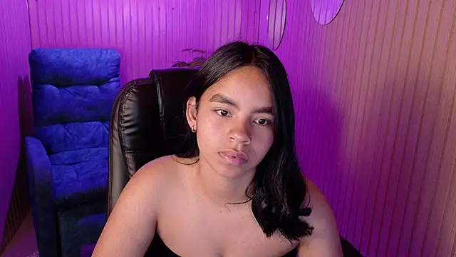 Snapshot of SofiaMante_ chatting on April 22, 9:38 pm SofiaMante online show from April 22, 9:38 pm