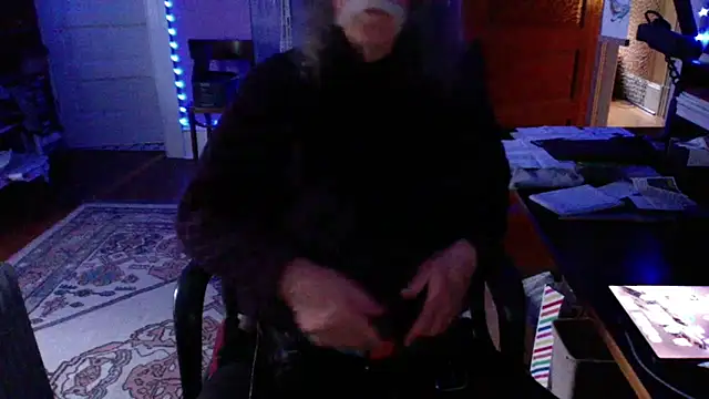 LickYourYoni online show from May 26, 3:35 am