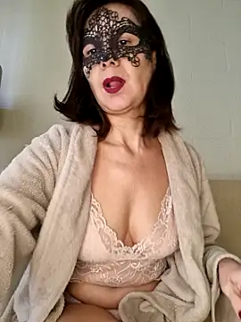 larizinha2026 online show from May 25, 4:57 pm