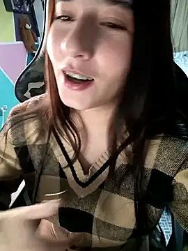 Snapshot of Mysticdooll69 chatting on April 6, 4:30 pm Mysticdooll69 online show from April 6, 4:30 pm