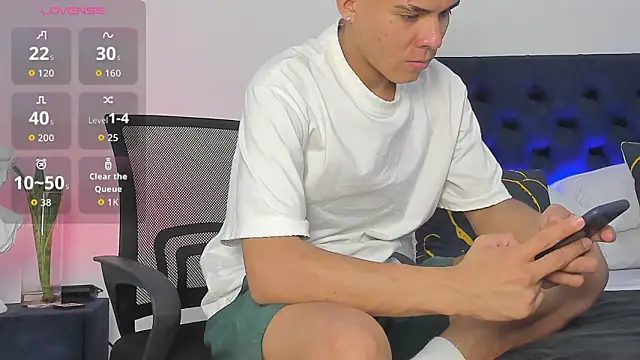 Marcus Moreno online show from February 6, 7:50 pm