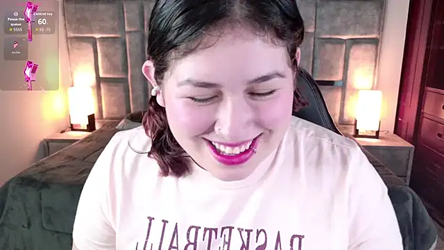 Snapshot of azul_veraa chatting on June 3, 2:33 pm azul veraa online show from June 3, 2:33 pm