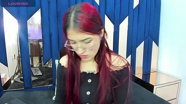 Snapshot of luisa_girlssex chatting on February 18, 2:35 pm luisa girlssex online show from February 18, 2:35 pm