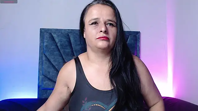 Snapshot of AliciaReby chatting on July 22, 11:07 pm AliciaReby online show from July 22, 11:07 pm