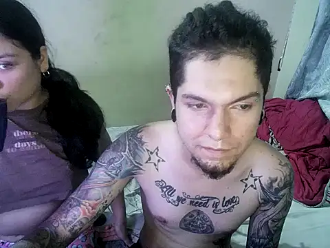 steffandjoshh420 online show from February 14, 11:56 pm