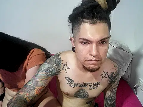 steffandjoshh420 online show from March 4, 2:39 am