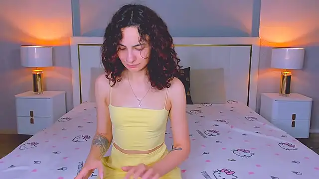 RIANA SI online show from July 8, 8:35 pm