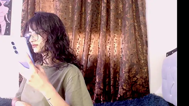 Lili clan10 online show from February 10, 9:08 pm