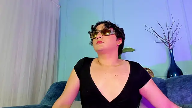 Snapshot of Nicki_Ripperton chatting on January 7, 8:33 pm Nicki Ripperton online show from January 7, 8:33 pm