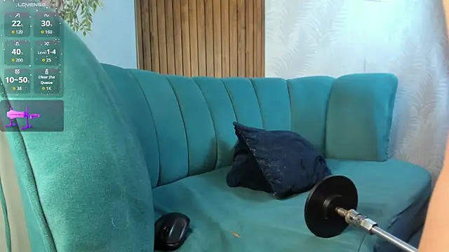 Snapshot of Nicki_Ripperton chatting on March 8, 12:09 pm Nicki Ripperton online show from March 8, 12:09 pm