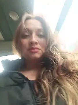 Snapshot of Alejandra_N chatting on May 1, 6:23 pm Alejandra N online show from May 1, 6:23 pm