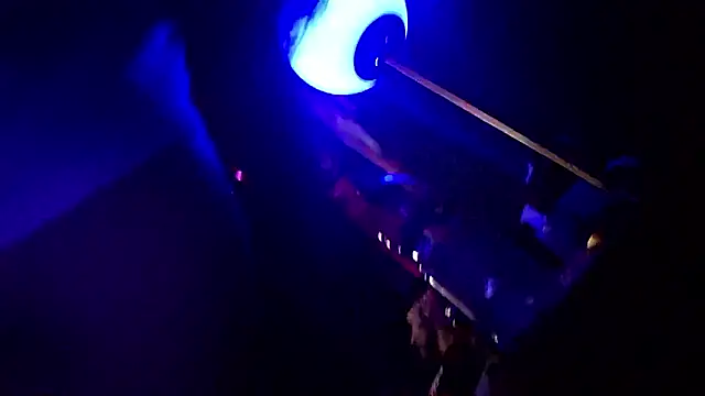 Snapshot of BigDonnyBig chatting on January 8, 7:21 am BigDonnyBig online show from January 8, 7:21 am