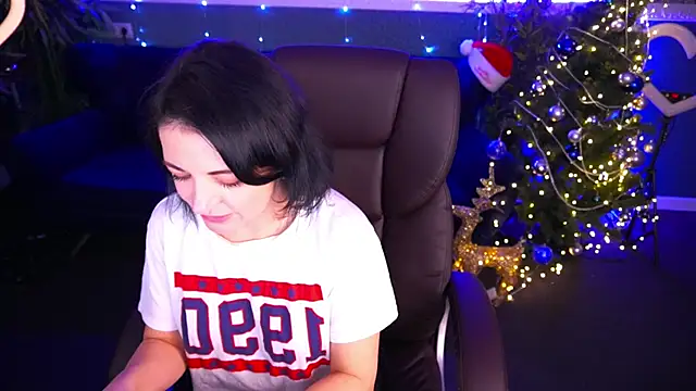 Dafni Monn online show from December 31, 8:26 am