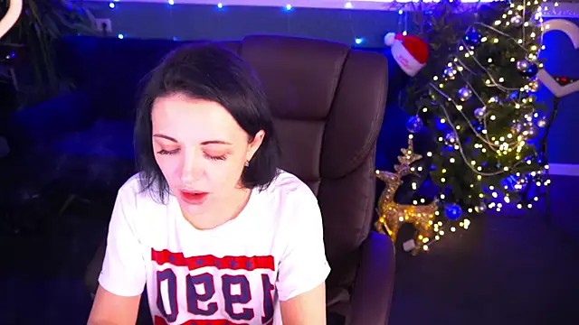 Dafni Monn online show from December 31, 11:31 am