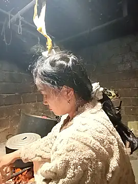 yu--yo online show from January 8, 12:02 am