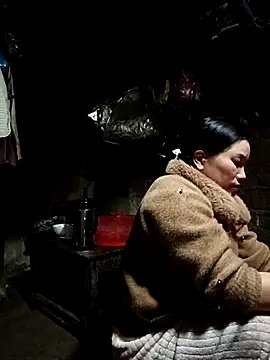 yu--yo online show from February 11, 11:59 am