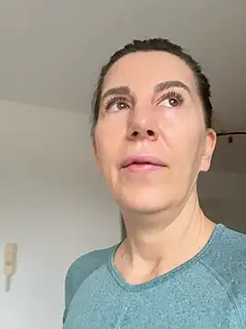 NaughtyMilla online show from January 18, 9:13 am